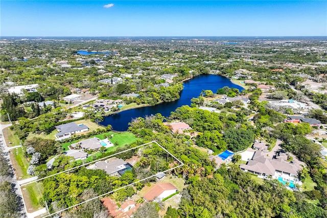 6574 Trail BLVD, Naples, FL 34108