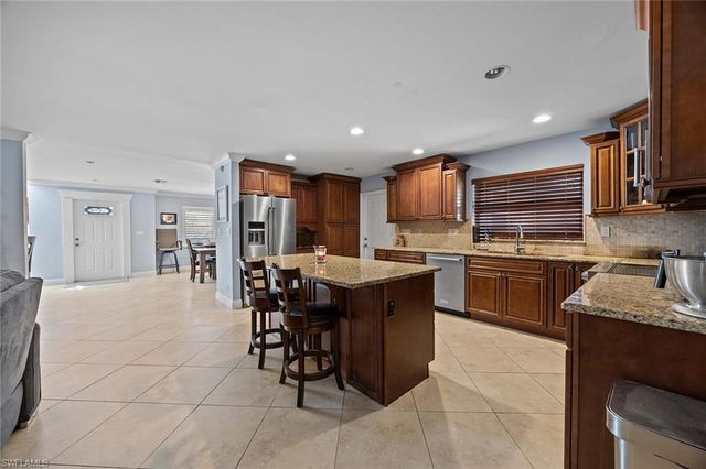 6574 Trail BLVD, Naples, FL 34108