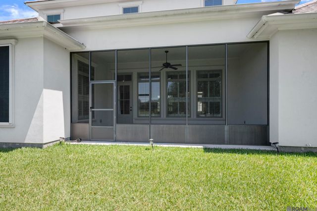 19890 Southern Hills Ave, Baton Rouge, LA 70809
