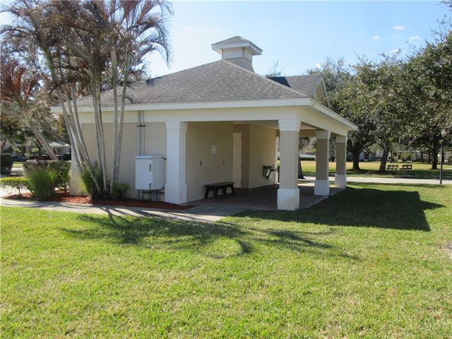 7586 15th Lane, Vero Beach, FL 32966