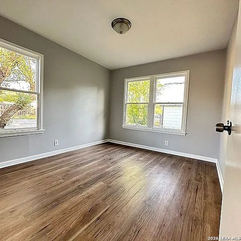 394 ANTON DR, San Antonio, TX 78223
