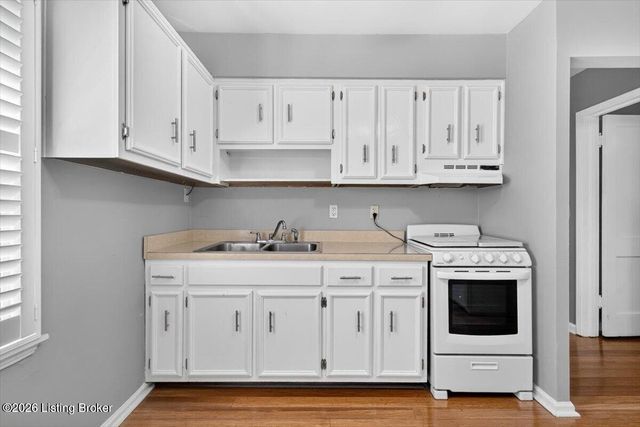 4401 Gatewood Ave, Louisville, KY 40215