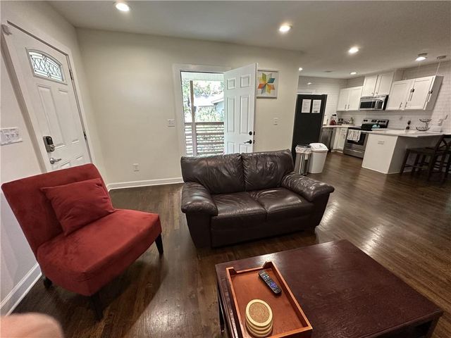 1082 Mayson Turner Road NW, Atlanta, GA 30314