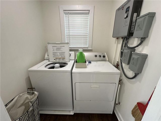 1082 Mayson Turner Road NW, Atlanta, GA 30314