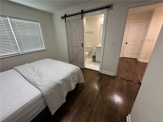 1082 Mayson Turner Road NW, Atlanta, GA 30314