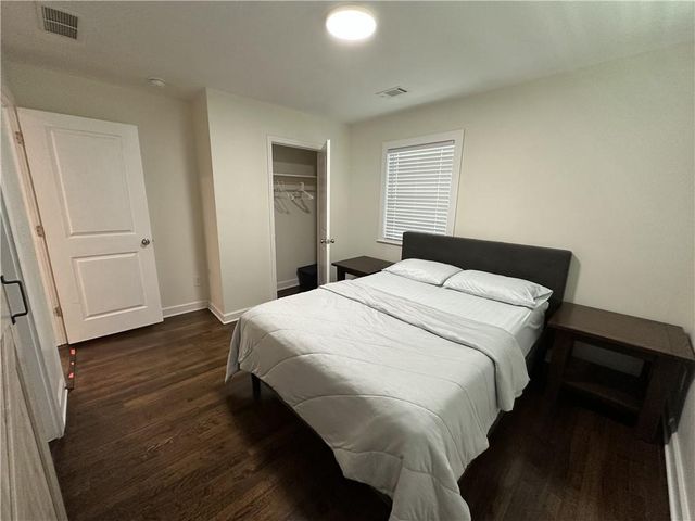 1082 Mayson Turner Road NW, Atlanta, GA 30314