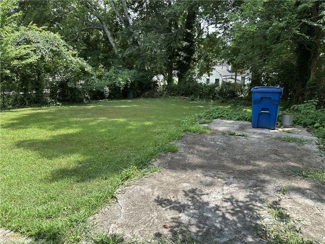 1082 Mayson Turner Road NW, Atlanta, GA 30314