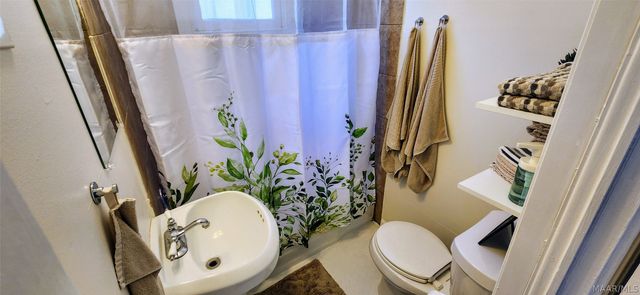 3135 Montezuma Road, Montgomery, AL 36106