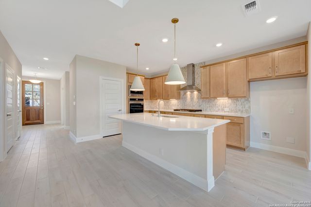 11738 Hackford, San Antonio, TX 78254