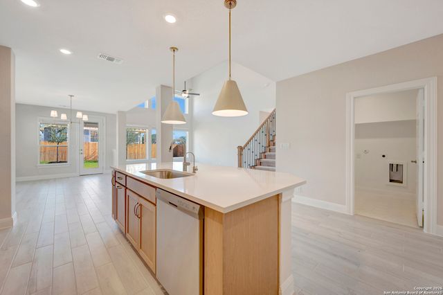 11738 Hackford, San Antonio, TX 78254