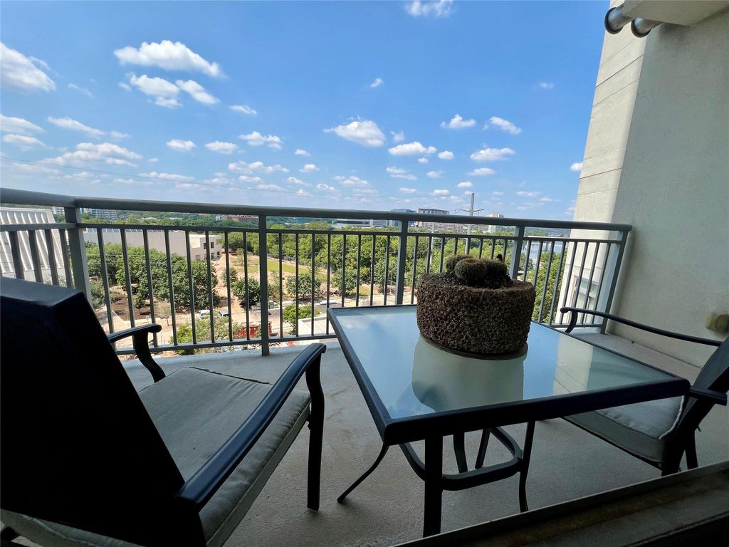 603 Davis ST 712, Austin, TX 78701