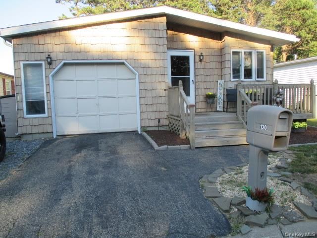 130 Village Circle W, Manorville, NY 11949