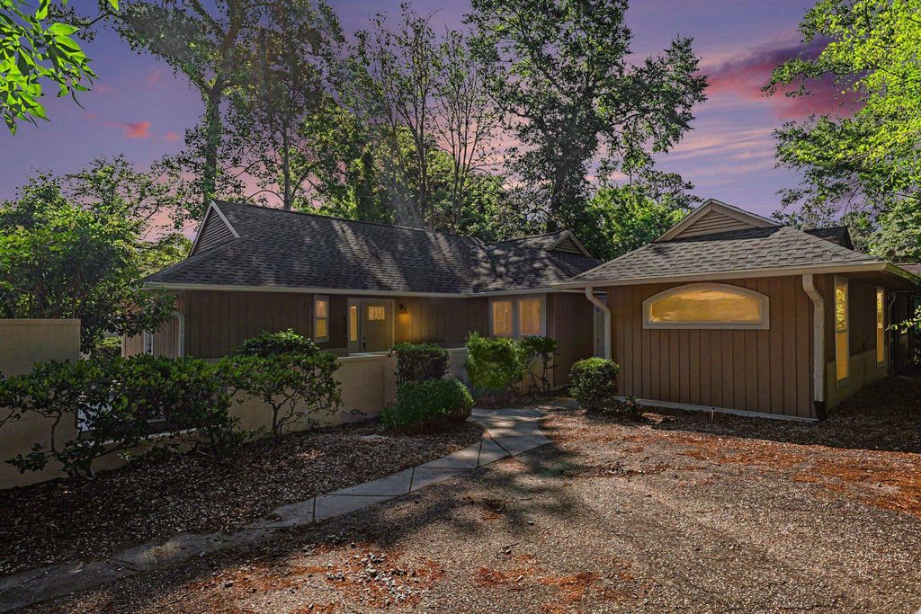838 Heather Ln., Myrtle Beach, SC 29572