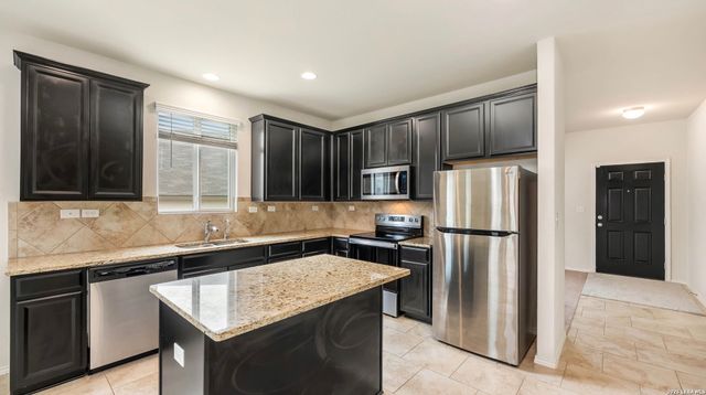 310 Pollock Path, San Antonio, TX 78260