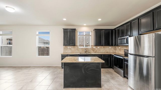 310 Pollock Path, San Antonio, TX 78260