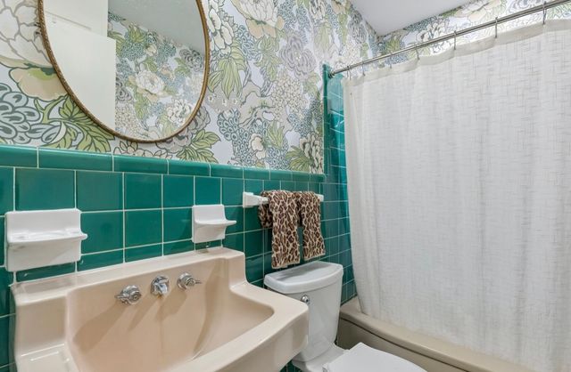 608 Coolair Drive, Dallas, TX 75218