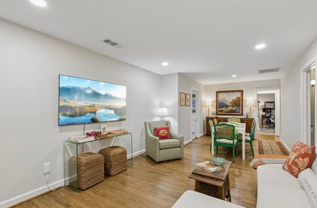 608 Coolair Drive, Dallas, TX 75218