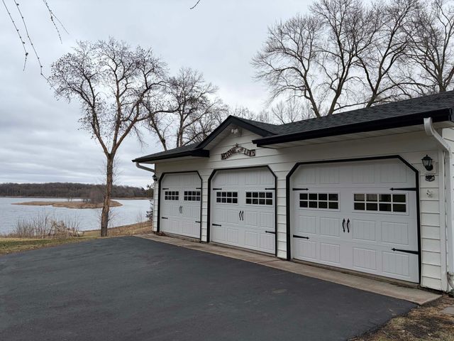 11551 278th Street, Chisago City, MN 55013