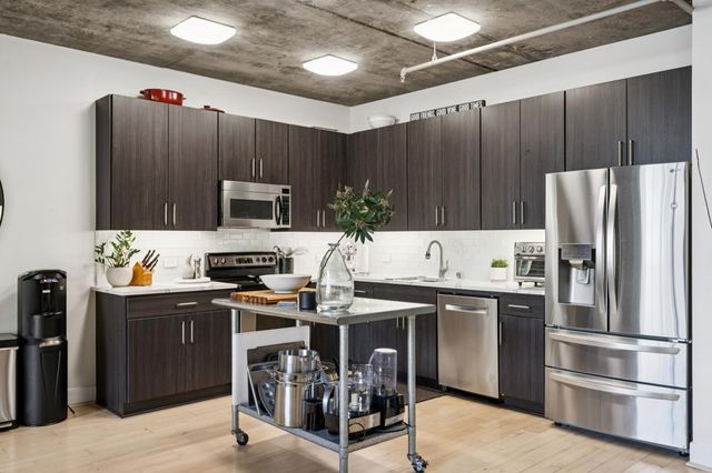 311 311 Oak St 720, Oakland, CA 94607