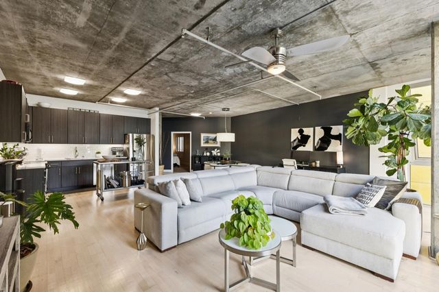 311 311 Oak St 720, Oakland, CA 94607