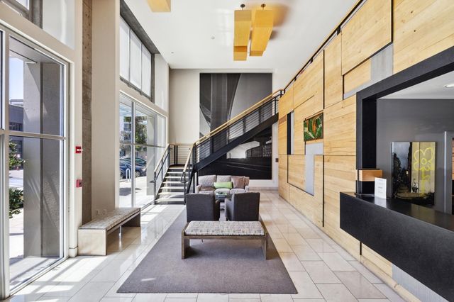 311 311 Oak St 720, Oakland, CA 94607