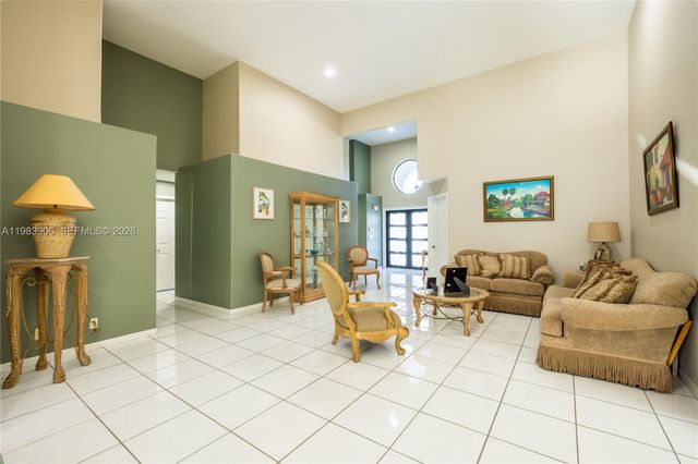 930 NW 197th Ave, Pembroke Pines, FL 33029