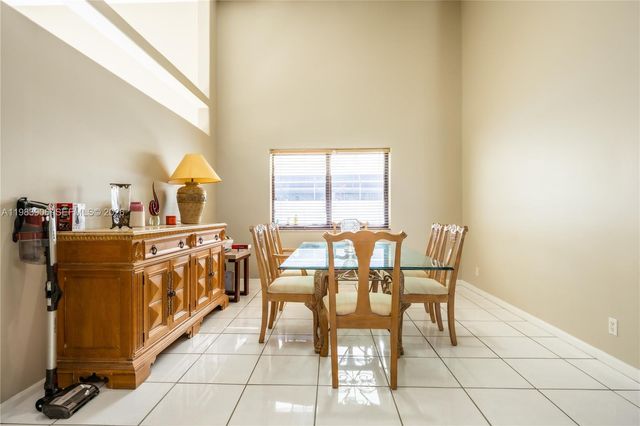 930 NW 197th Ave, Pembroke Pines, FL 33029