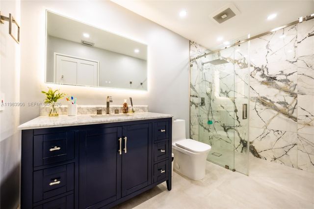 930 NW 197th Ave, Pembroke Pines, FL 33029