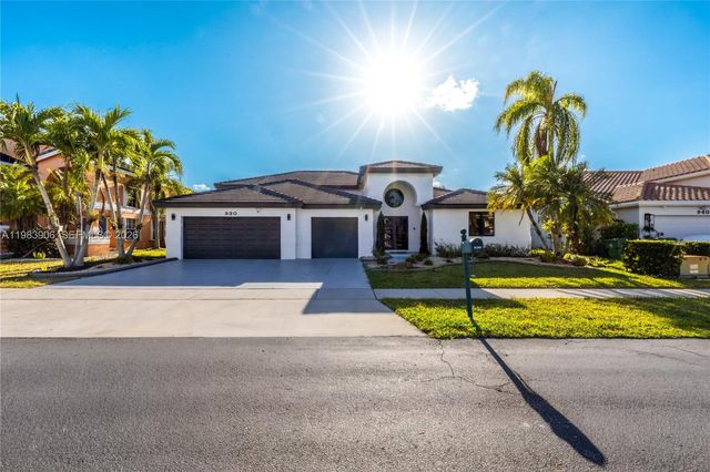 930 NW 197th Ave, Pembroke Pines, FL 33029