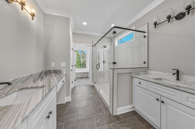 1675 Sulphur College Rd, Hartsville, TN 37074