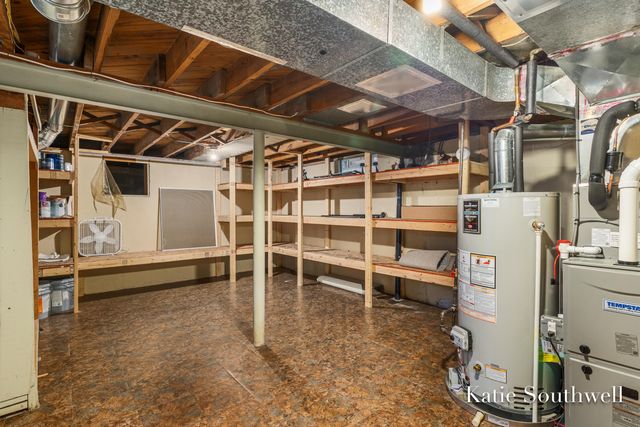 2610 Albert Drive SE, Grand Rapids, MI 49506