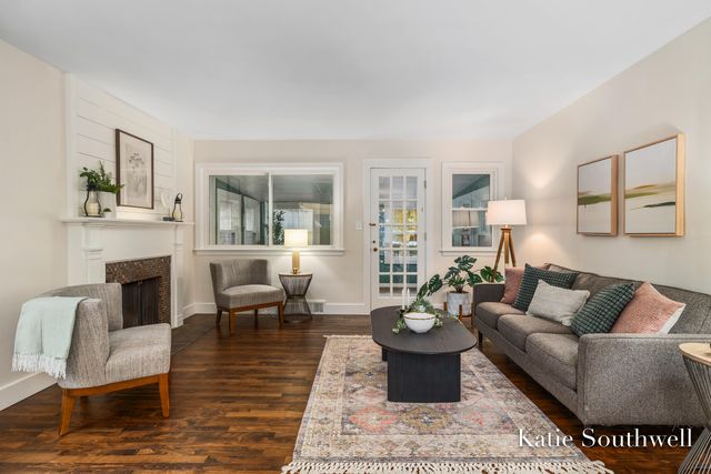 2610 Albert Drive SE, Grand Rapids, MI 49506