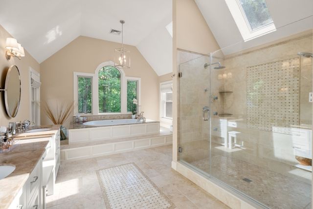 23 Longwood Dr, Hopkinton, MA 01748