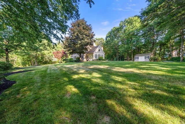 23 Longwood Dr, Hopkinton, MA 01748