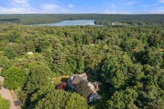 23 Longwood Dr, Hopkinton, MA 01748