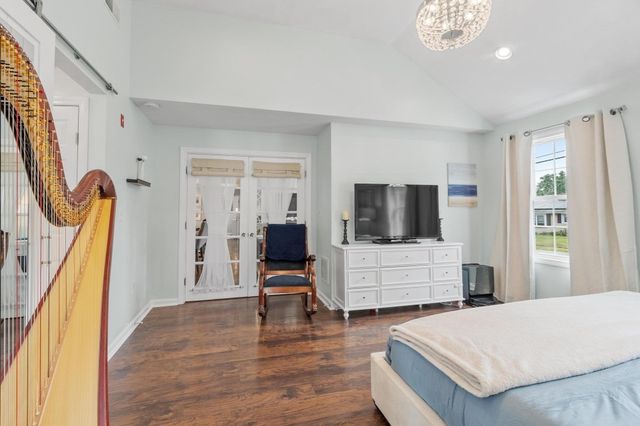 37 Louise Road, Holbrook, MA 02343