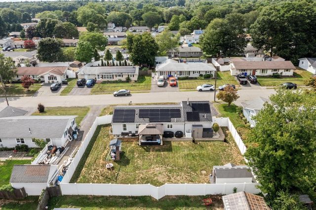 37 Louise Road, Holbrook, MA 02343