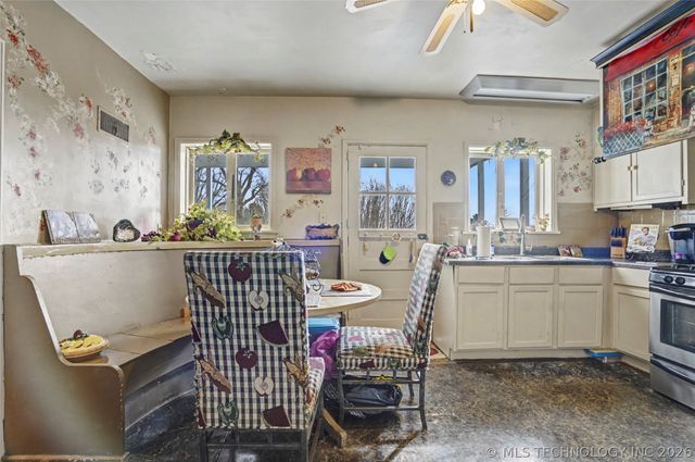 7635 Old Taft Road, Muskogee, OK 74401