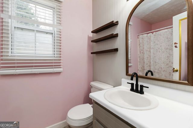 4560 Spring Leaf Drive, Gillsville, GA 30543