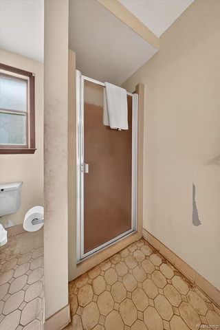 8940 Sarah Lane, Grosse Ile, MI 48138
