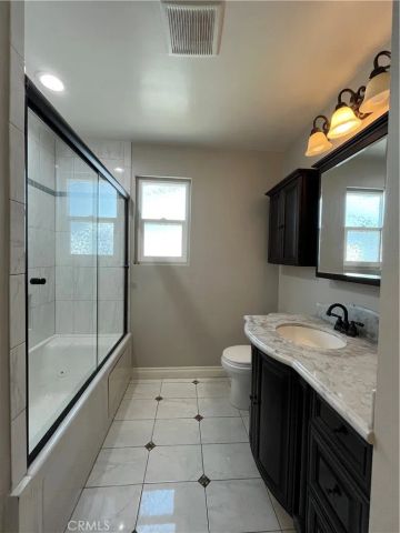 15358 Leadwell, Van Nuys, CA 91406