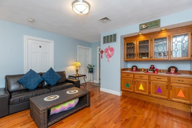 84 West St 1, Quincy, MA 02169