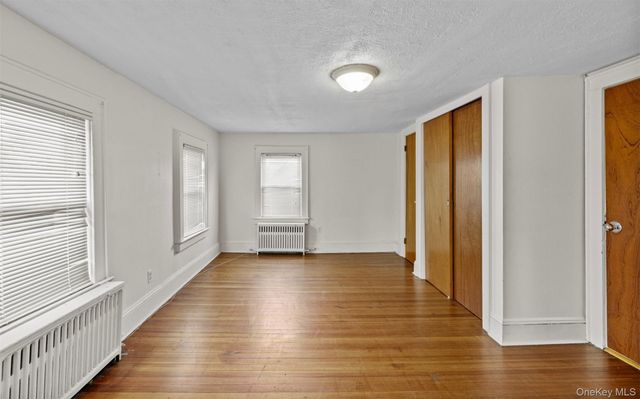 76 Solomon Avenue, Inwood, NY 11096