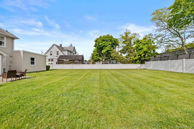 76 Solomon Avenue, Inwood, NY 11096