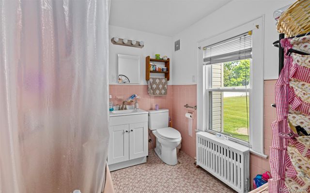 76 Solomon Avenue, Inwood, NY 11096