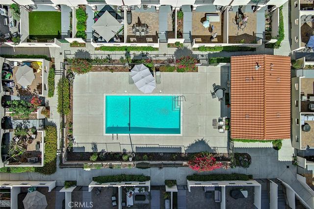946 Warwick, Thousand Oaks, CA 91360