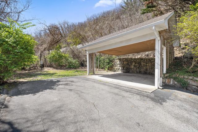 565 Winterview Lane, Chattanooga, TN 37409