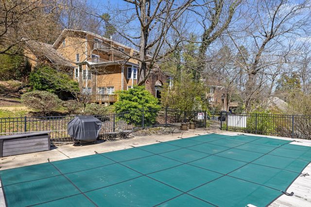 565 Winterview Lane, Chattanooga, TN 37409