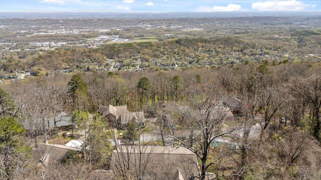 565 Winterview Lane, Chattanooga, TN 37409