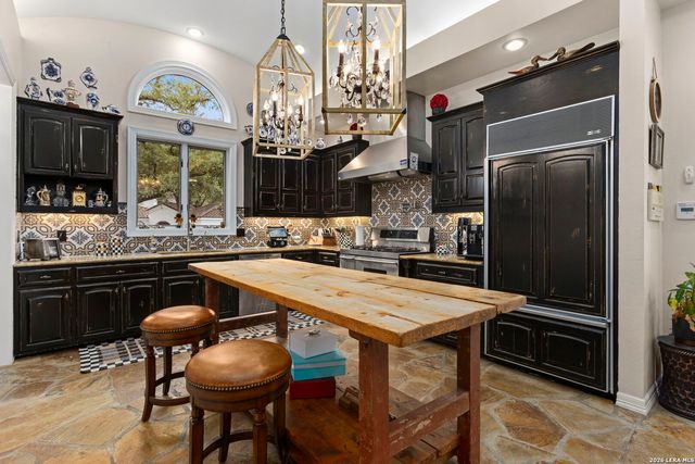 12 WATERFORD GLN, San Antonio, TX 78257